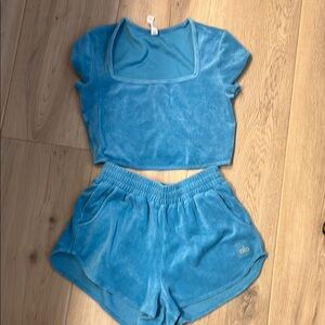 ALO Yoga Sky Blue Velour Ensemble
